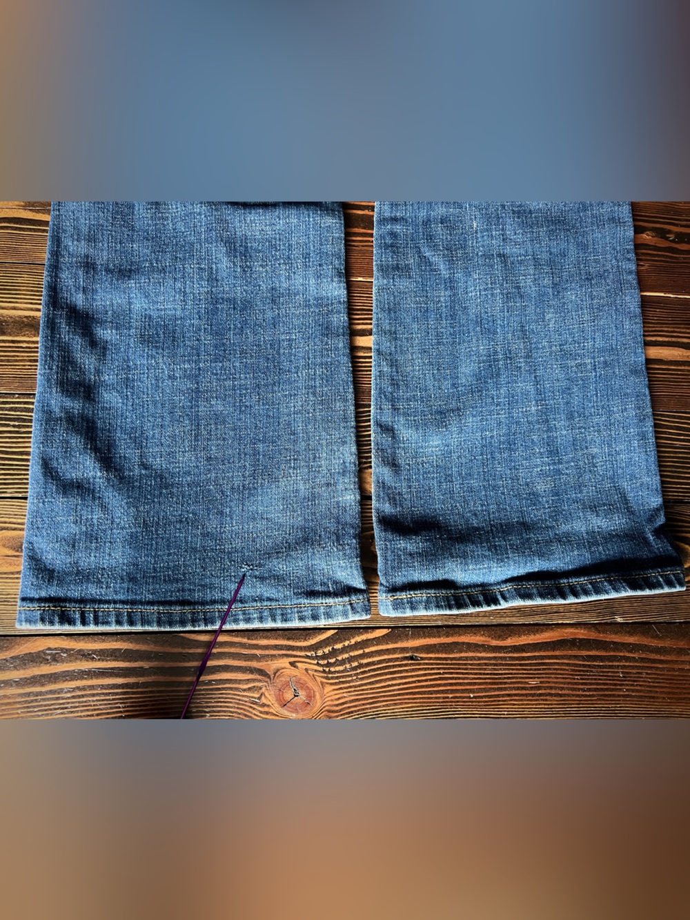 LEVI’s • 547 Platinum Flare Jeans 30” Waist Low Rise Y2K Medium Wash pocket flap - Picture 11 of 16